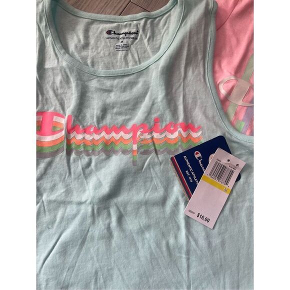 NWT Champion hoodie, t-shirts & shorts bundle, Girls Size M - Picture 4 of 6